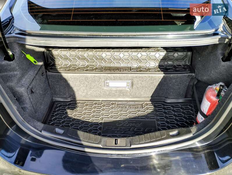 Седан Ford Fusion 2017 в Полтаві