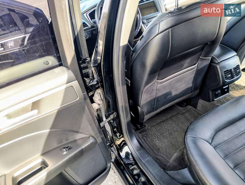 Седан Ford Fusion 2017 в Полтаві
