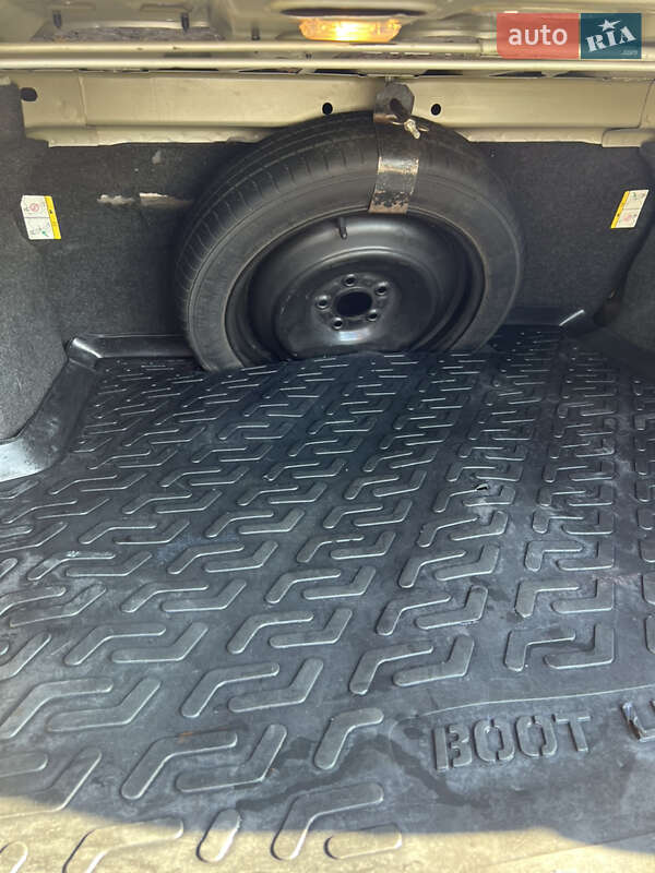 Седан Ford Fusion 2014 в Кам'янському