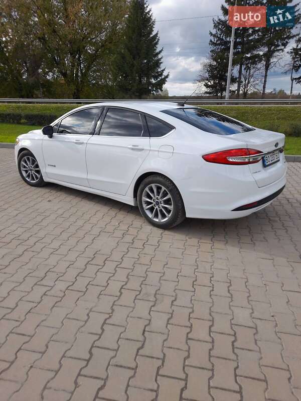 Седан Ford Fusion 2017 в Тернополе