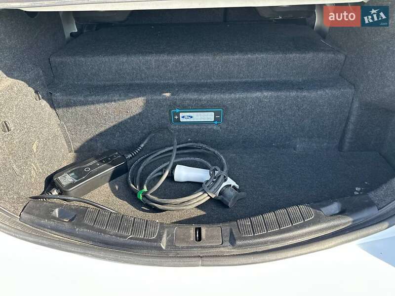 Седан Ford Fusion 2016 в Яготині