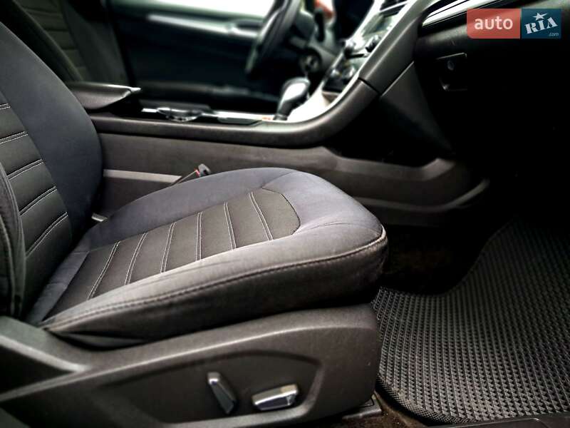 Седан Ford Fusion 2015 в Запорожье