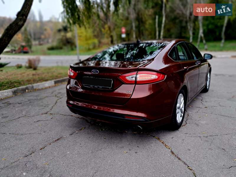 Седан Ford Fusion 2015 в Запорожье