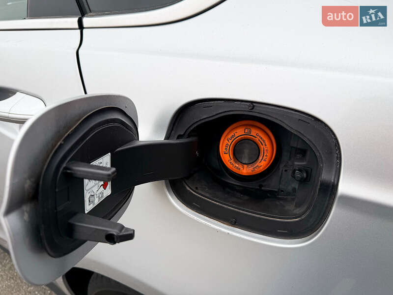 Седан Ford Fusion 2015 в Києві фото 24 Седан Ford Fusion 2015 в Києві