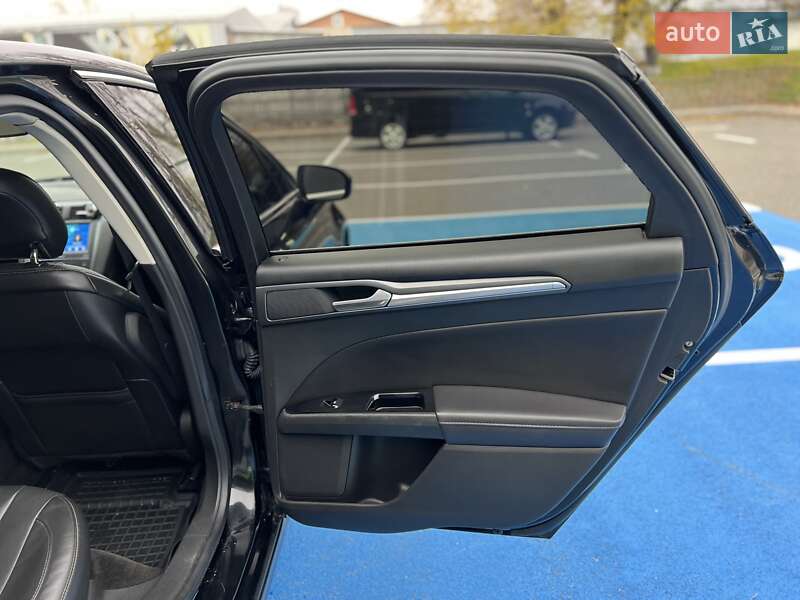 Седан Ford Fusion 2013 в Києві фото 30 Седан Ford Fusion 2013 в Києві