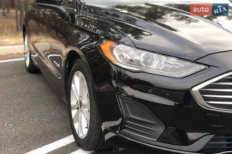 Седан Ford Fusion 2019 в Киеве фото 3 Седан Ford Fusion 2019 в Киеве