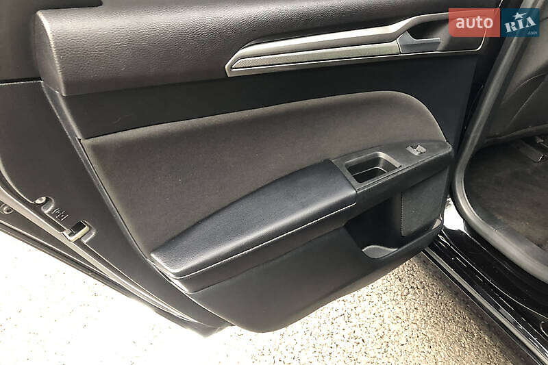 Седан Ford Fusion 2019 в Киеве фото 25 Седан Ford Fusion 2019 в Киеве