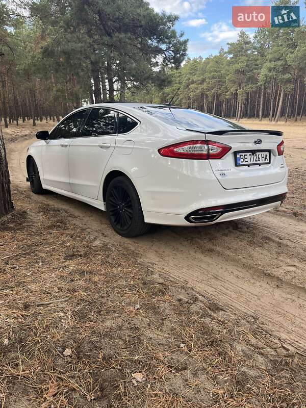 Седан Ford Fusion 2014 в Миколаєві