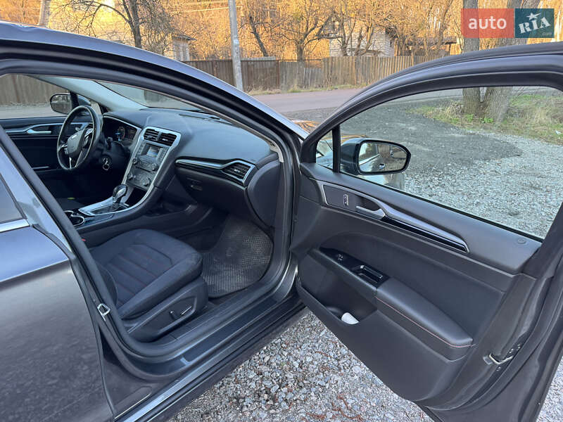 Седан Ford Fusion 2015 в Киеве