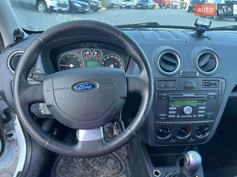 Хетчбек Ford Fusion 2011 в Львові