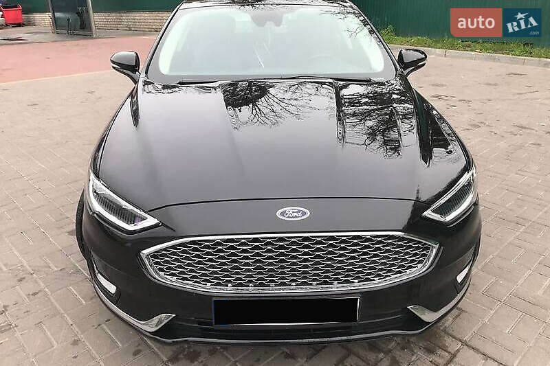 Седан Ford Fusion 2018 в Киеве фото 4 Седан Ford Fusion 2018 в Киеве