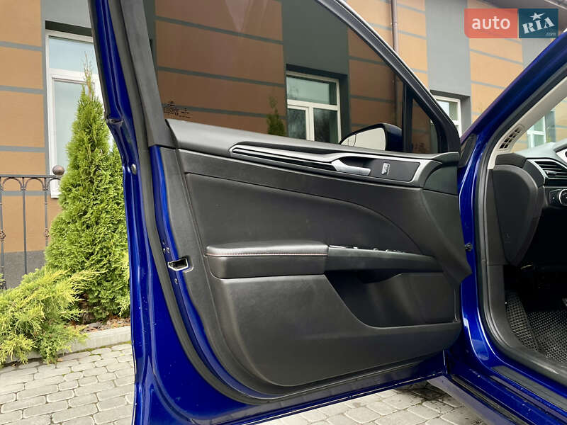 Седан Ford Fusion 2015 в Вінниці