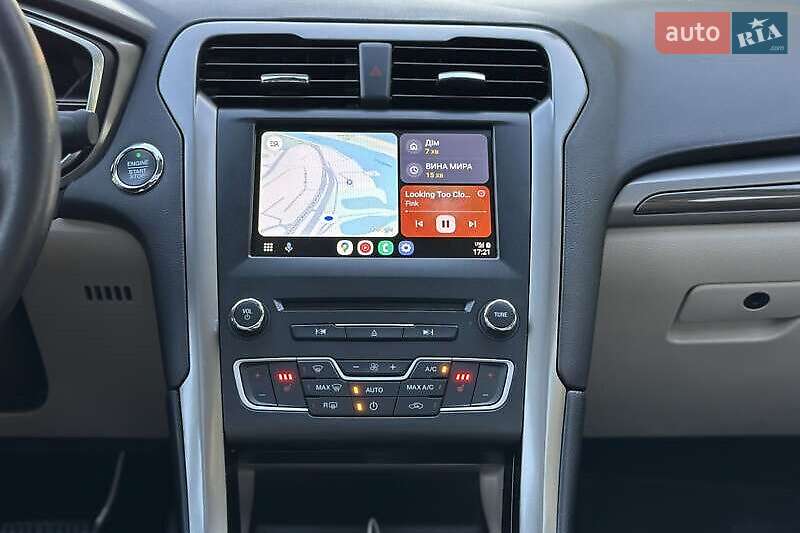 Седан Ford Fusion 2016 в Львове