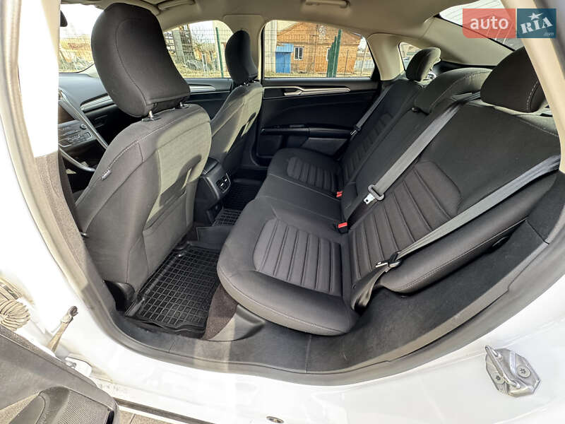 Седан Ford Fusion 2019 в Житомире