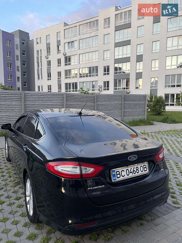 Седан Ford Fusion 2015 в Софіївській Борщагівці