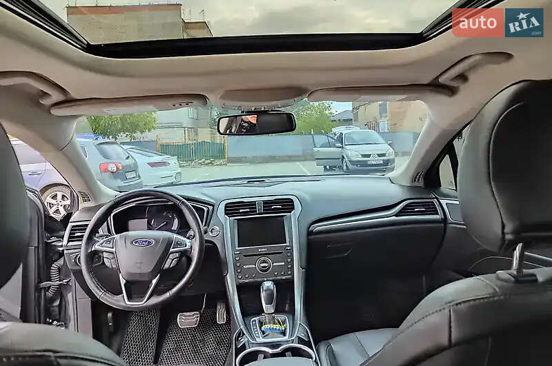 Седан Ford Fusion 2016 в Львові