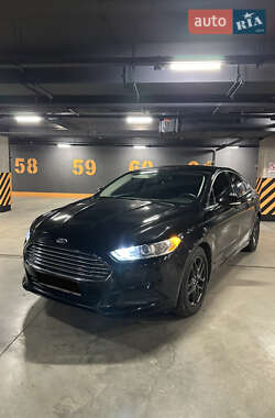 Седан Ford Fusion 2013 в Львове