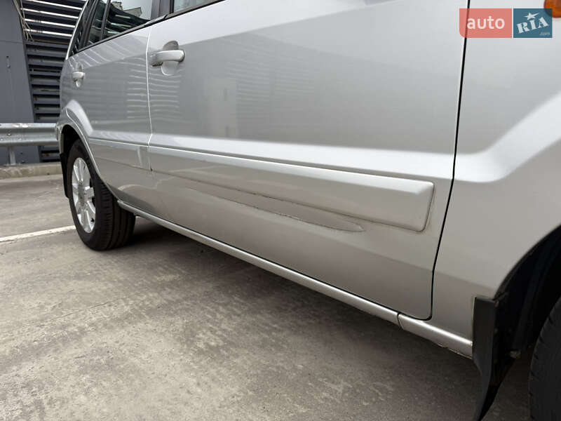 Хэтчбек Ford Fusion 2011 в Киеве