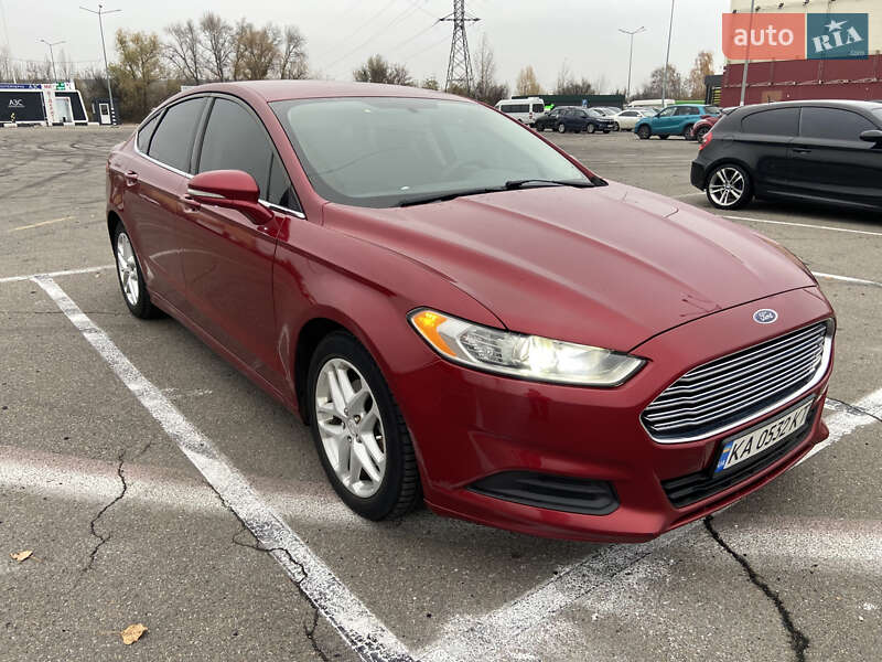 Седан Ford Fusion 2013 в Киеве фото 5 Седан Ford Fusion 2013 в Киеве