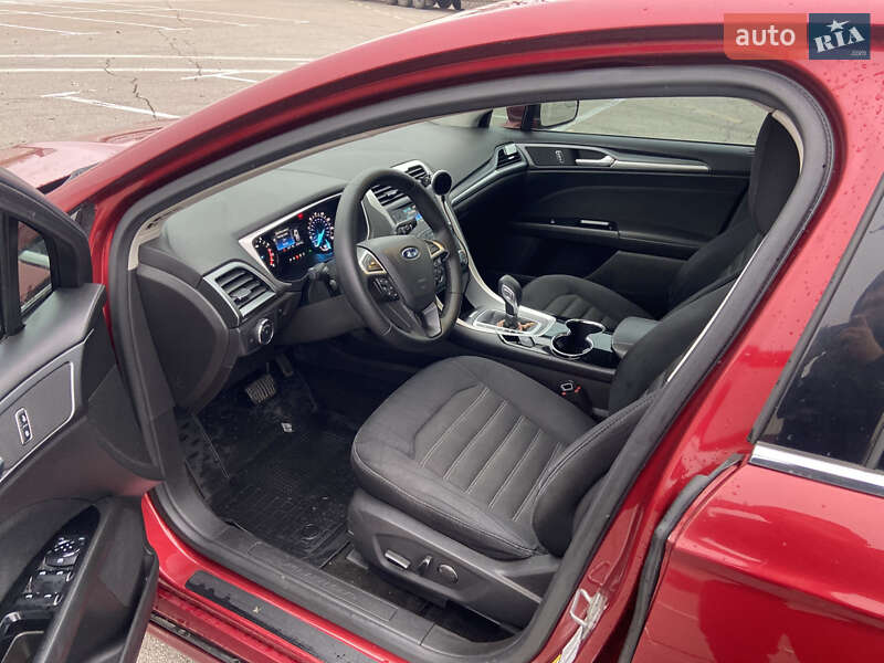 Седан Ford Fusion 2013 в Киеве фото 6 Седан Ford Fusion 2013 в Киеве