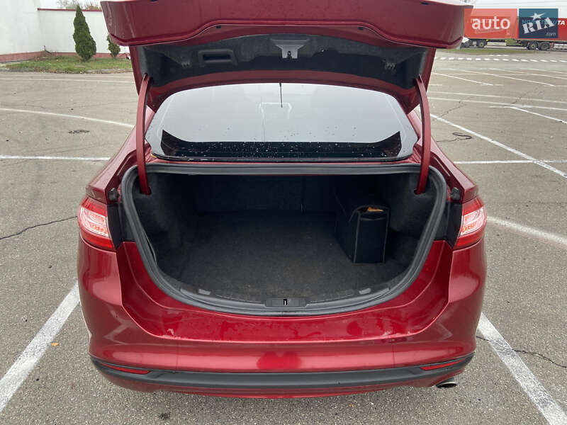 Седан Ford Fusion 2013 в Киеве фото 11 Седан Ford Fusion 2013 в Киеве