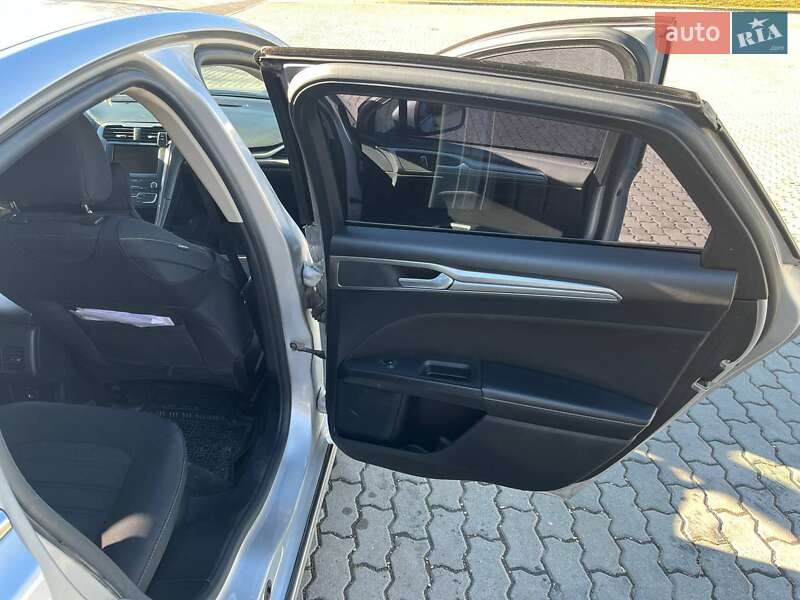 Седан Ford Fusion 2019 в Івано-Франківську