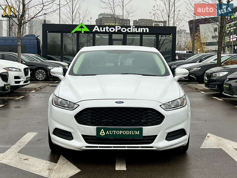 Седан Ford Fusion 2015 в Києві фото 6 Седан Ford Fusion 2015 в Києві
