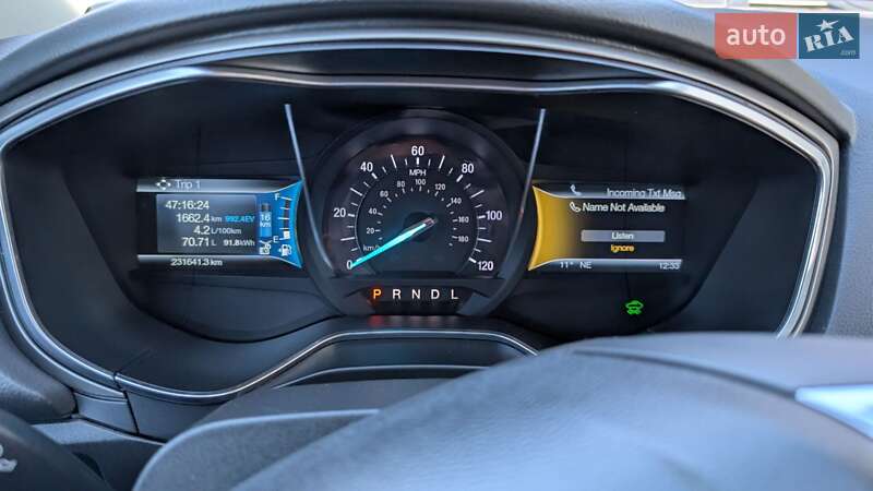 Седан Ford Fusion 2013 в Косові