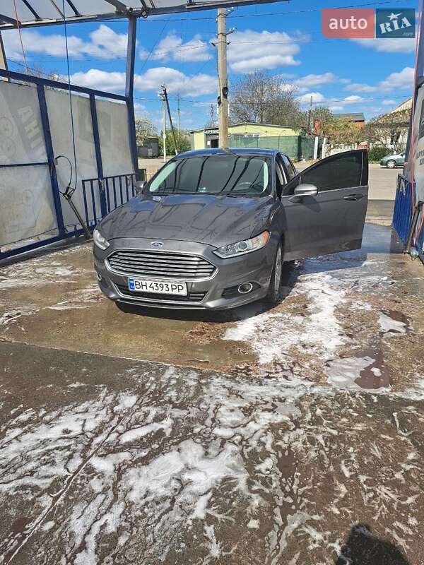 Седан Ford Fusion 2013 в Балаклії