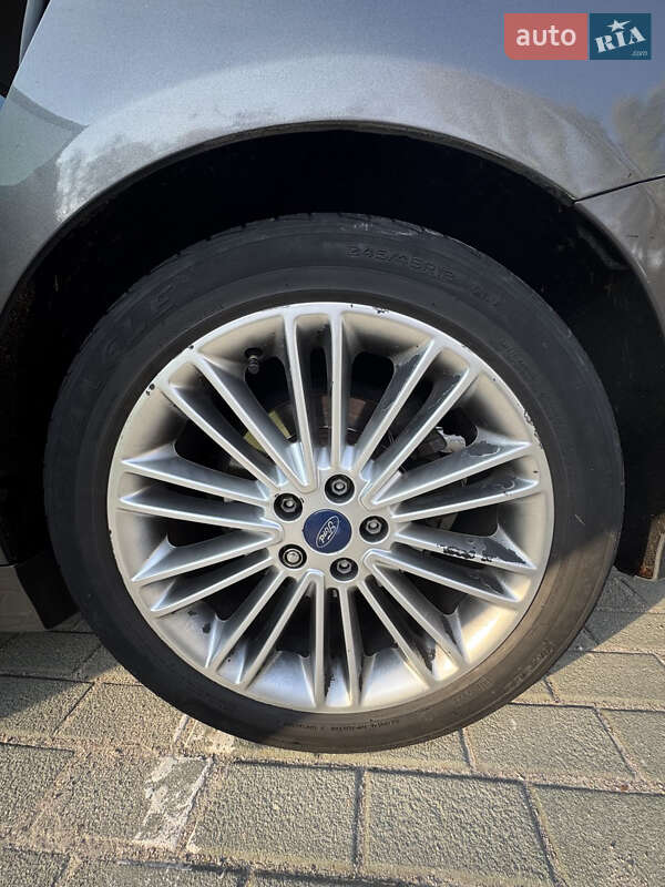 Седан Ford Fusion 2013 в Запоріжжі