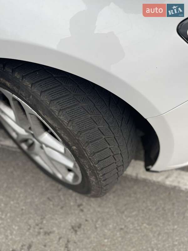 Седан Ford Fusion 2015 в Буче