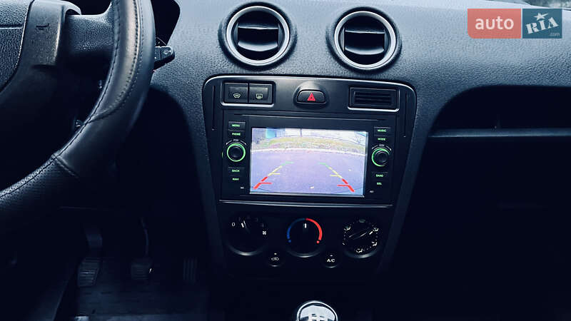 Хэтчбек Ford Fusion 2006 в Прилуках фото 12 Хэтчбек Ford Fusion 2006 в Прилуках