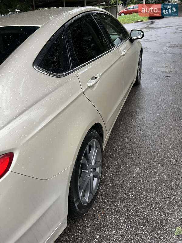 Седан Ford Fusion 2018 в Тернополе