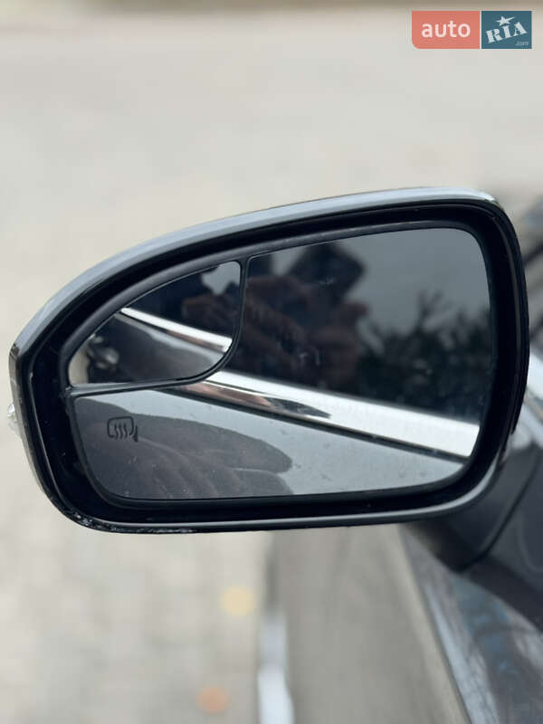 Седан Ford Fusion 2015 в Зміїві