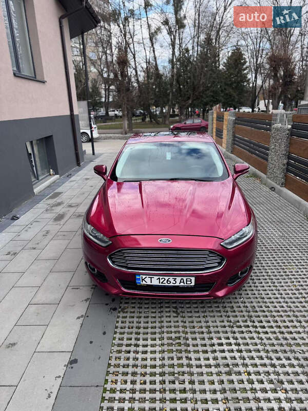 Седан Ford Fusion 2014 в Івано-Франківську