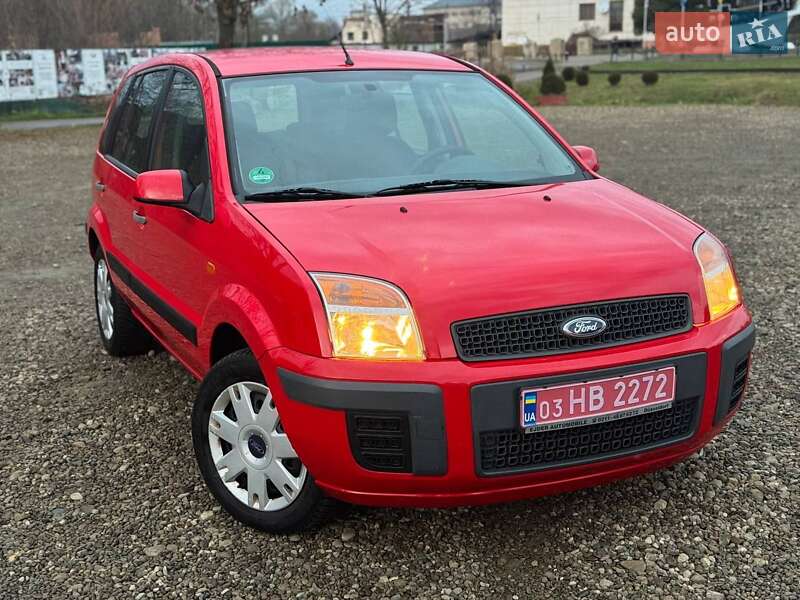 Хетчбек Ford Fusion 2007 в Долині