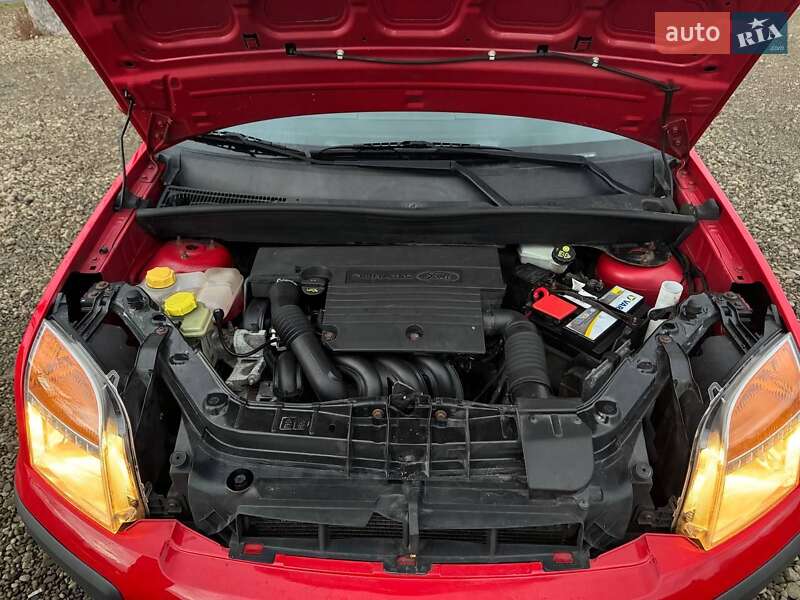 Хетчбек Ford Fusion 2007 в Долині