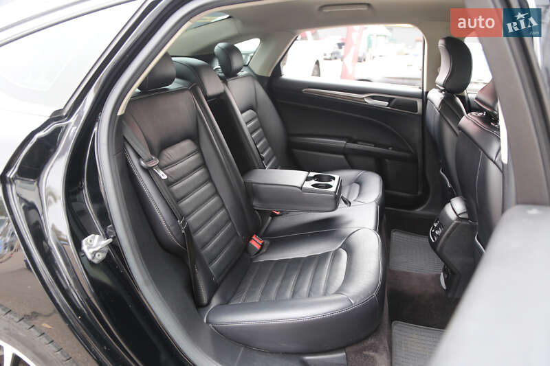 Седан Ford Fusion 2016 в Києві фото 8 Седан Ford Fusion 2016 в Києві