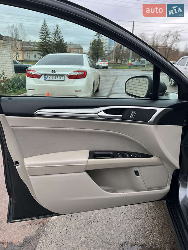 Седан Ford Fusion 2018 в Харкові