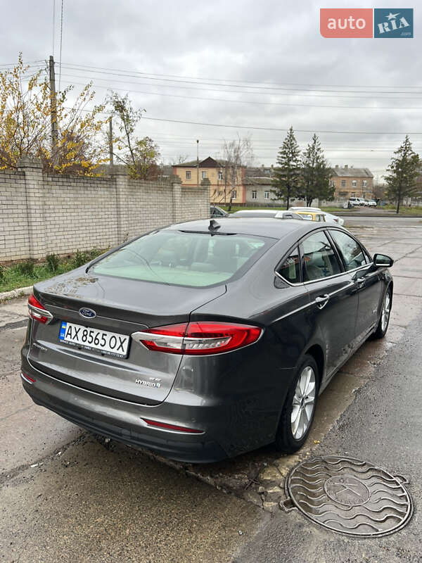 Седан Ford Fusion 2018 в Харкові