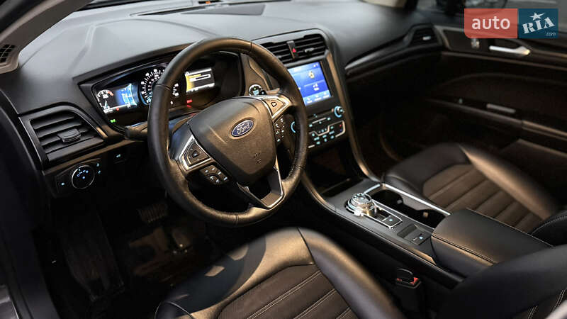 Седан Ford Fusion 2018 в Києві