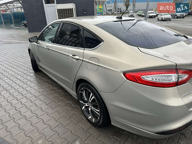Седан Ford Fusion 2014 в Киеве