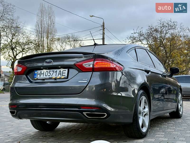 Седан Ford Fusion 2014 в Одесі