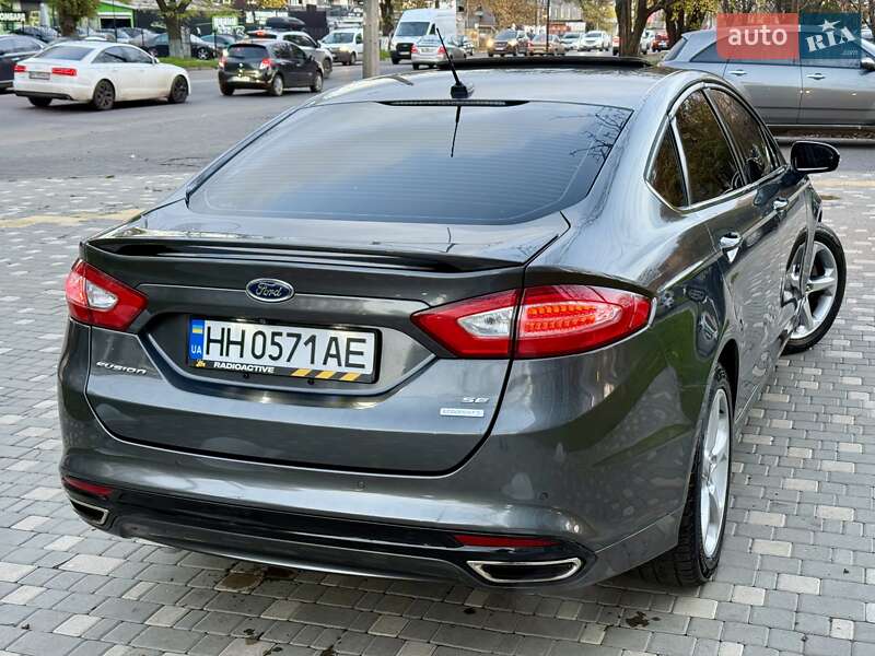 Седан Ford Fusion 2014 в Одесі