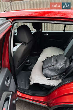Хэтчбек Ford Fusion 2006 в Ровно