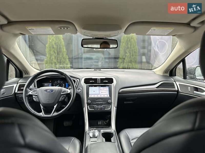 Седан Ford Fusion 2018 в Львове фото 10 Седан Ford Fusion 2018 в Львове