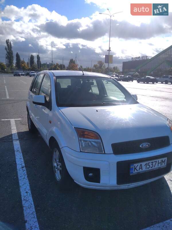 Хетчбек Ford Fusion 2011 в Києві