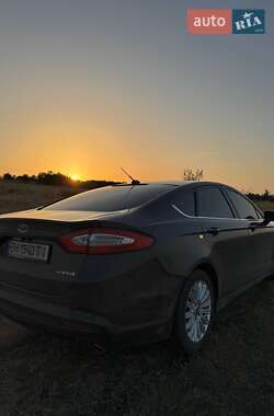 Седан Ford Fusion 2014 в Одесі