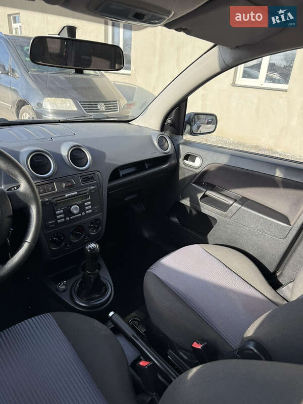 Хетчбек Ford Fusion 2007 в Луцьку фото 108 Хетчбек Ford Fusion 2007 в Луцьку