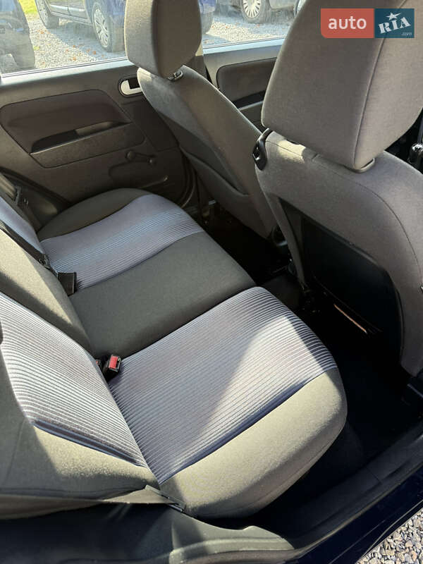 Хетчбек Ford Fusion 2007 в Луцьку фото 111 Хетчбек Ford Fusion 2007 в Луцьку